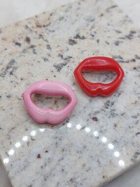 Vintage Plastic Lip-Shaped Pink and Red Brooches Lot of 2
